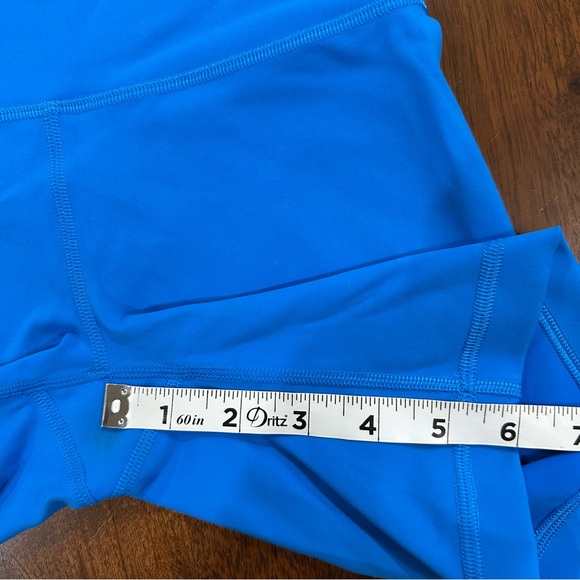 Lululemon Wunder Train High-Rise Short 6" Size 2 - Picture 4 of 5